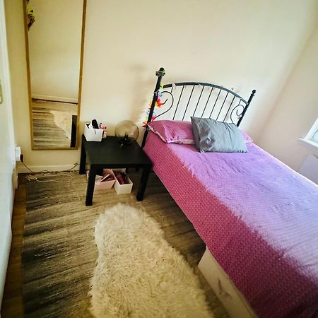 Quiet And Private Room Glasgow City Center Buitenkant foto